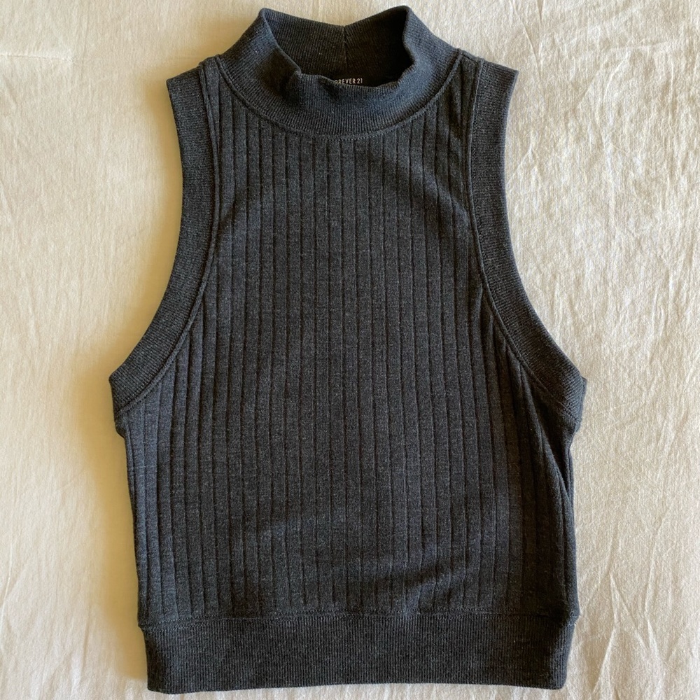 Gray crop top